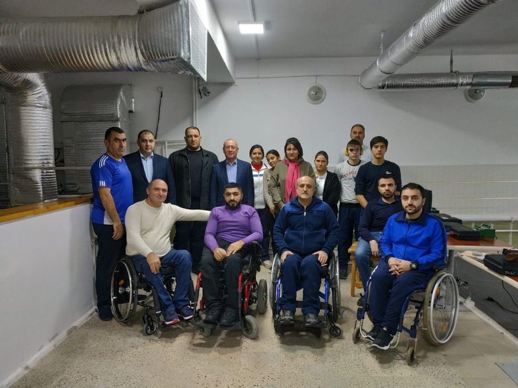 Paralimpiyaçıların güllə atıcılığı