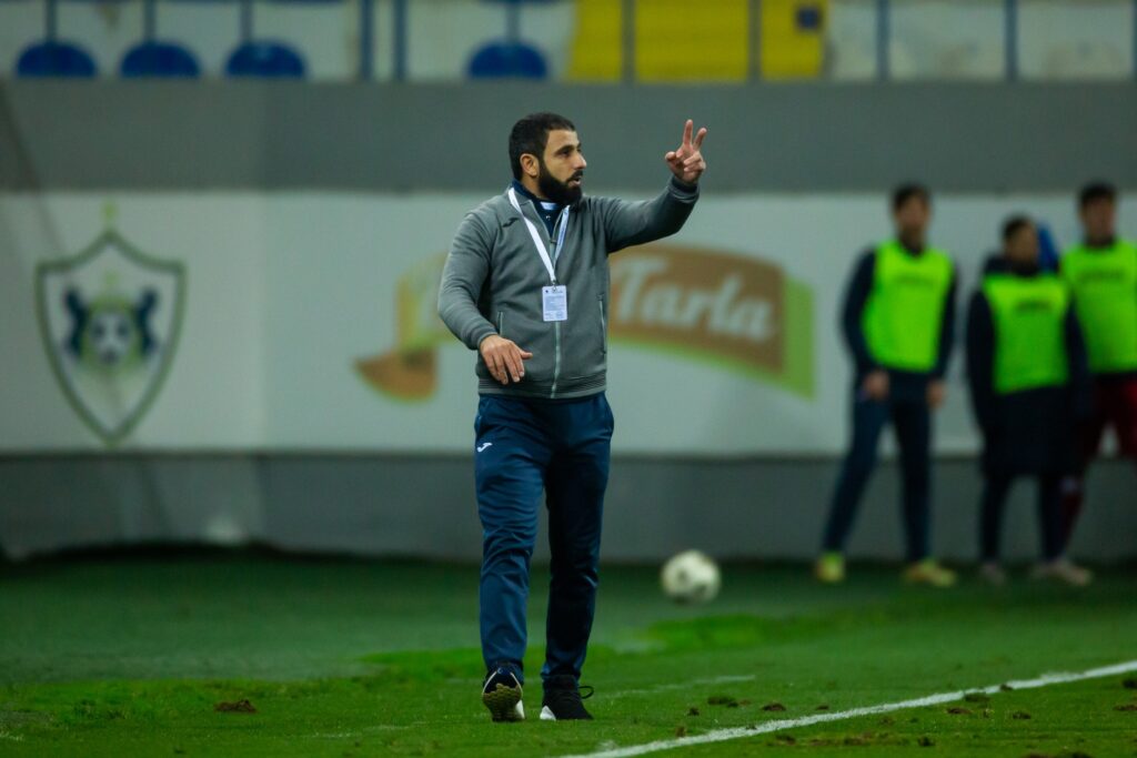 “Danışıq apardığımız futbolçular var”