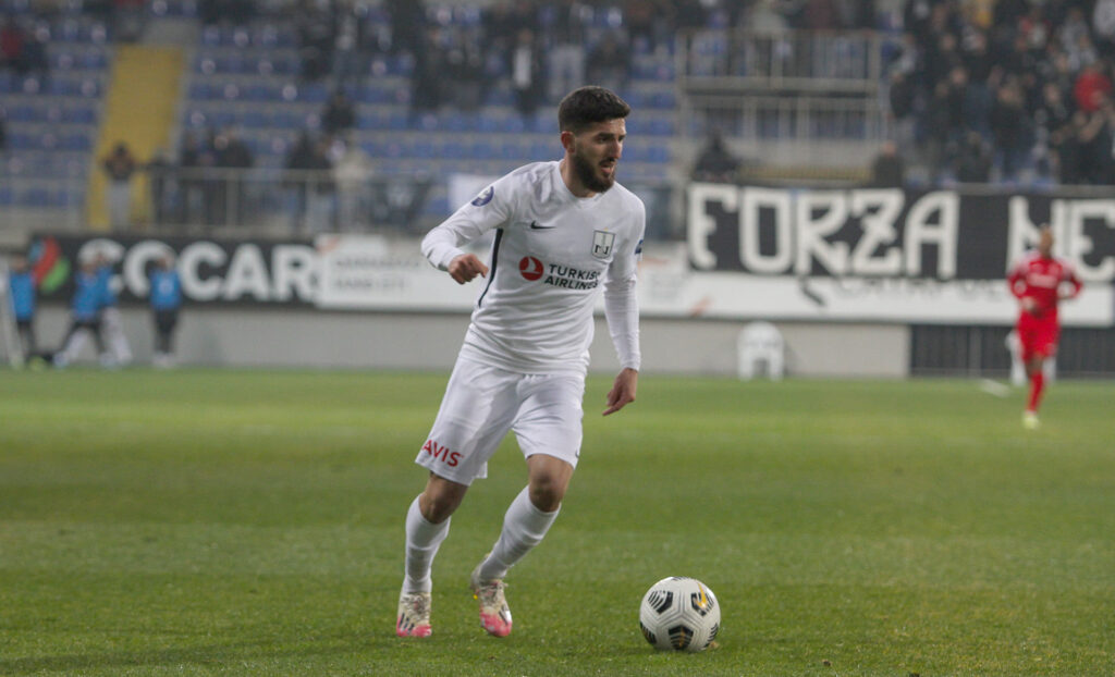 “Yeni çempionata öyrəşmək üçün zamana ehtiyacım var”