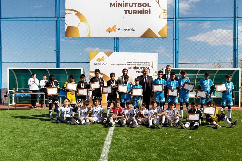 Daşkəsəndə top komanda meydançalarının yenidənqurmadan sonra açılışı olub