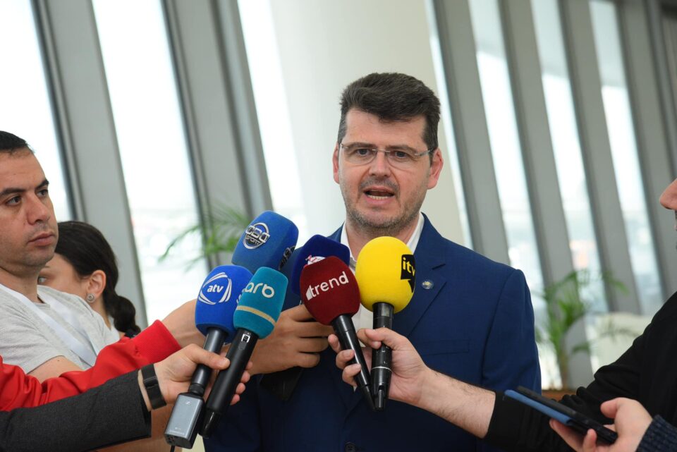 “Azərbaycan hökumətini idmanın inkişafı üçün gördüyü işlərə görə təbrik edirəm”