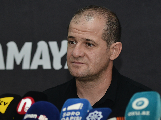 “Meydanda görmək istədiyim komanda yoxdur”