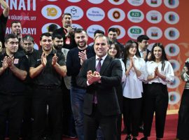 Yeniyetmə güləşçilərin son ölkə birinciliklərində hakimlərin bəzi qərarları narazılıqla qarşılanıb