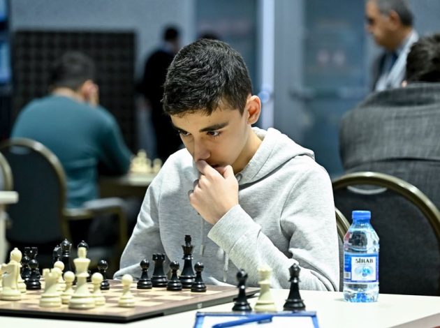 Xaqan Əhməd Nicat Abbasova uduzdu