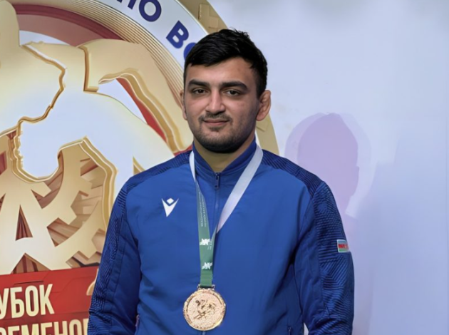 Rusiyada bürünc medal qazanıb