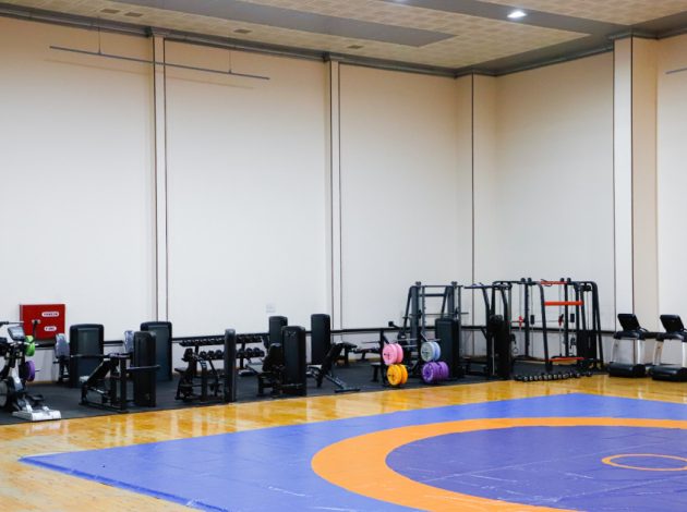 Naxçıvan olimpiya idman kompleksində yeni ağırlıqqaldırma alətləri