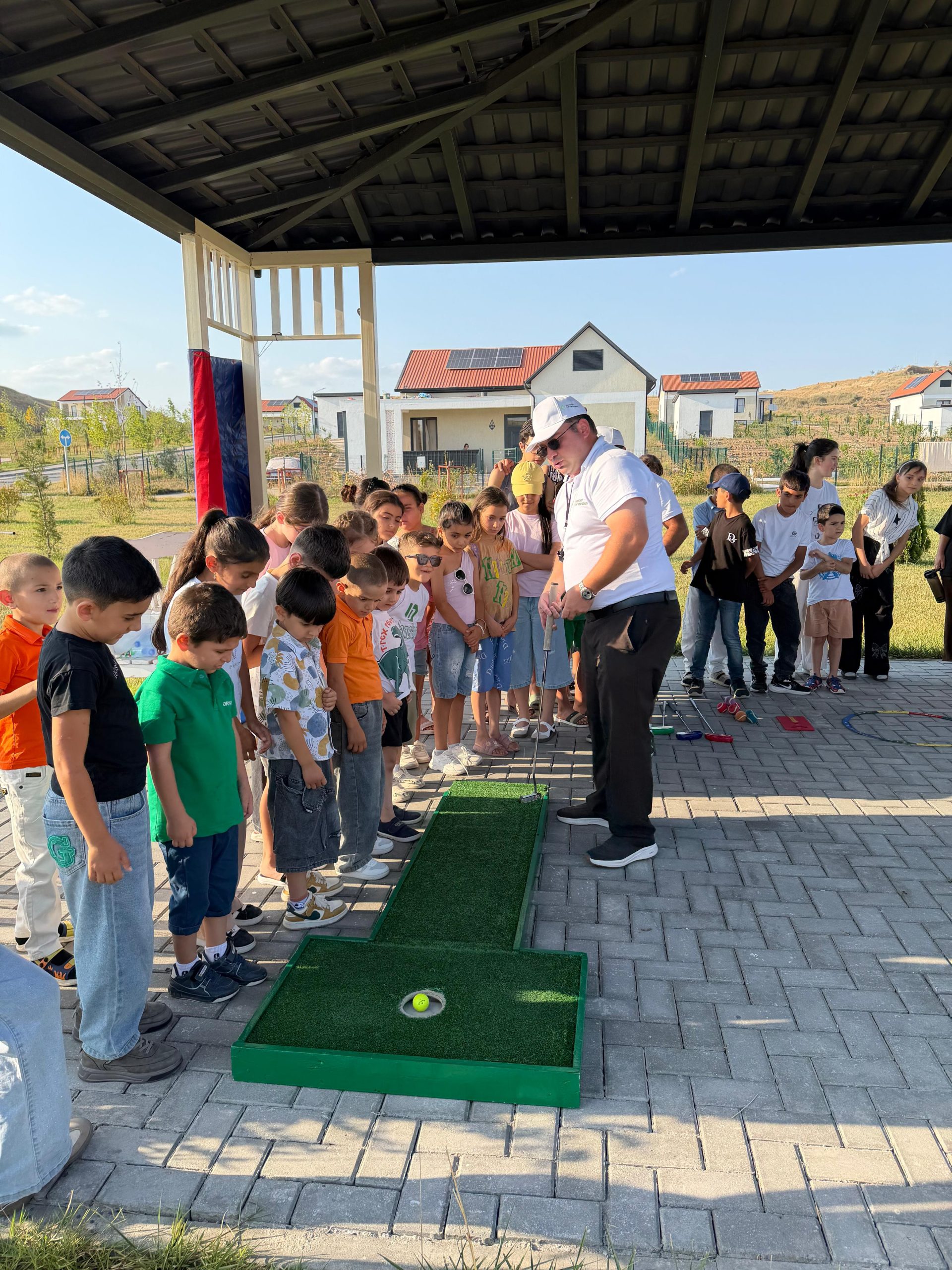 Qolf təlimləri keçirilib