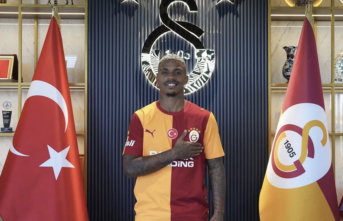 “Qalatasaray”da yeni müqavilə