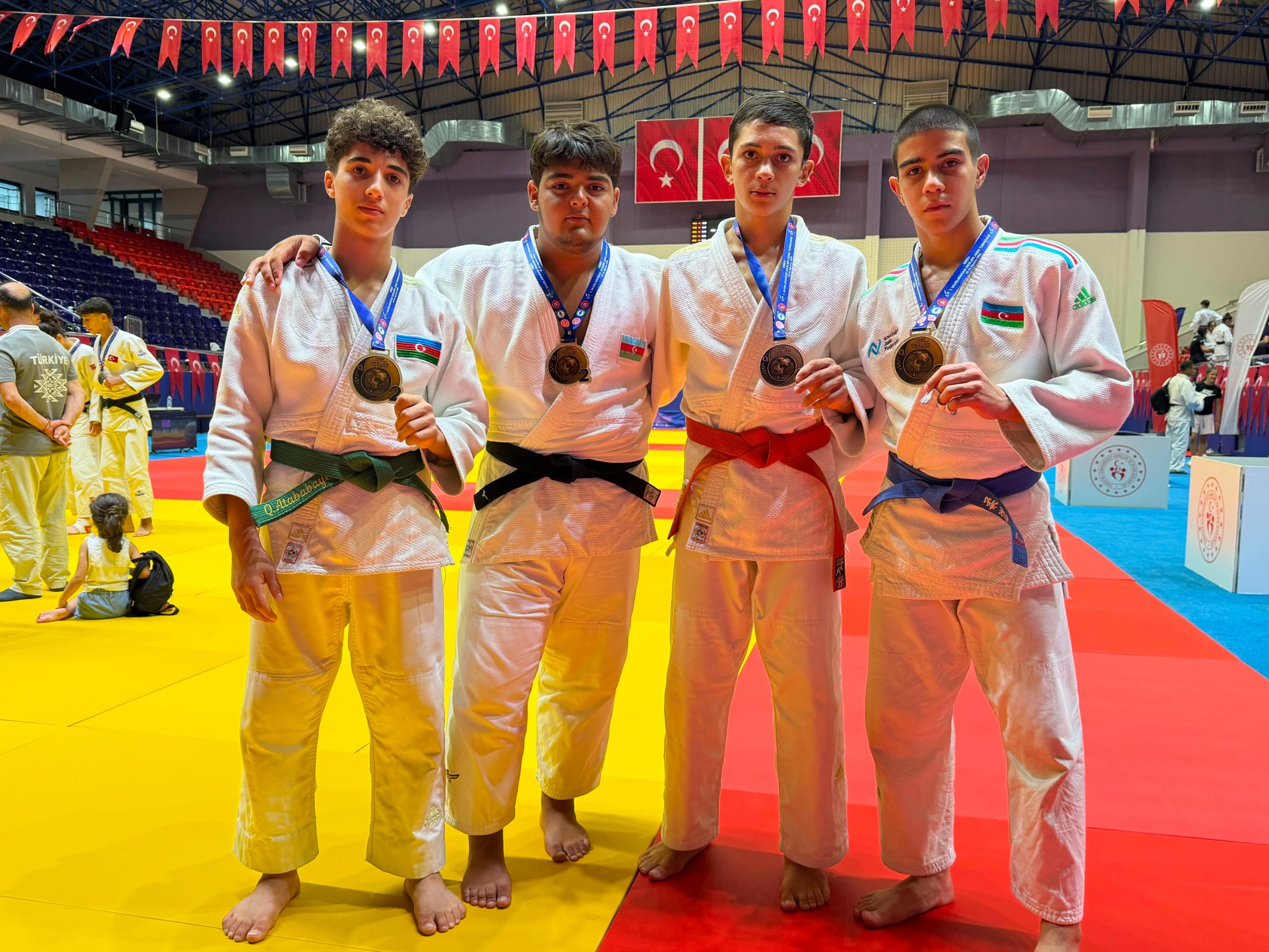 Türkiyədə 4 medal