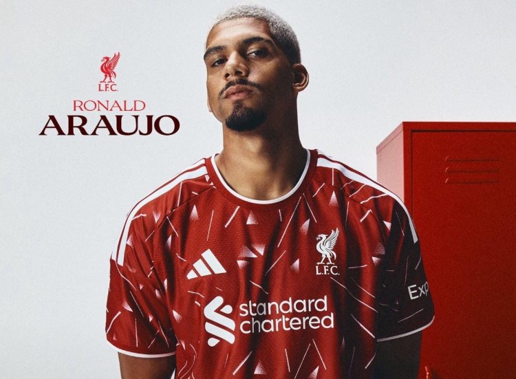 Rəsmən “Liverpul”da
