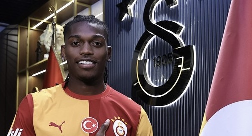 Portuqaliya millisinin üzvü “Qalatasaray”da