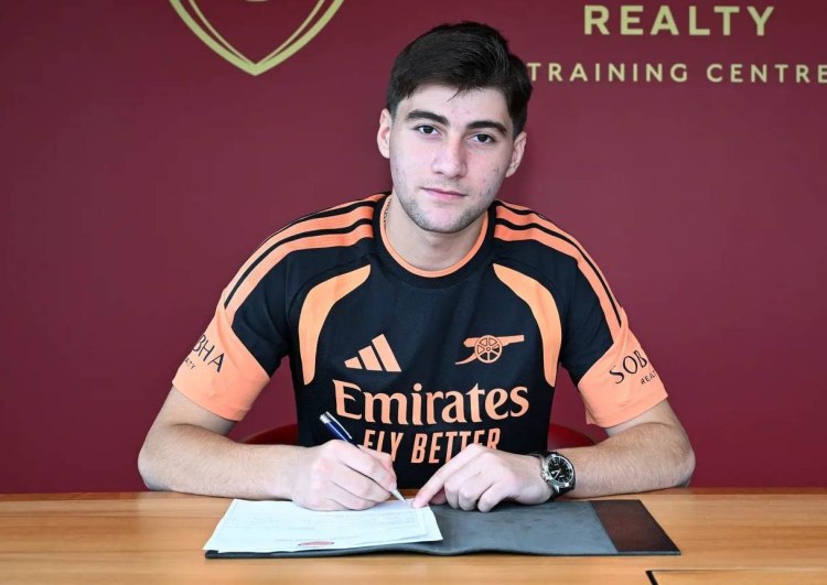 “Sabah”ın rəqibindən yeni transfer