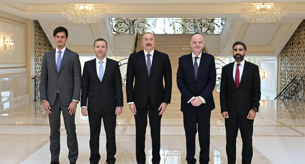 İlham Əliyev FIFA prezidentini qəbul etdi