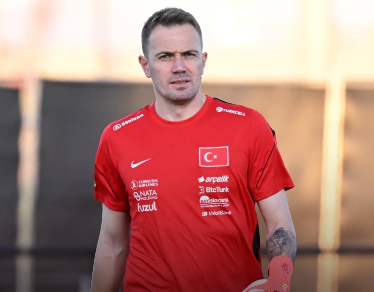 Milli ilə vidalaşdı