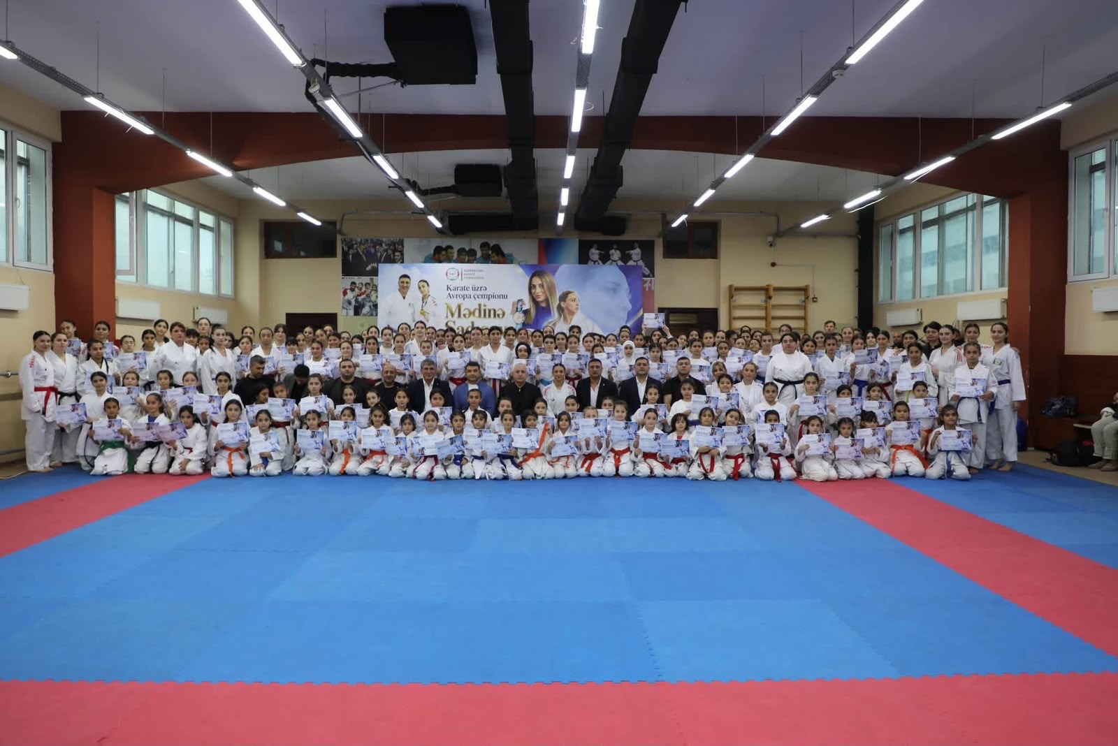 Karateçilərin seminarı keçirilib